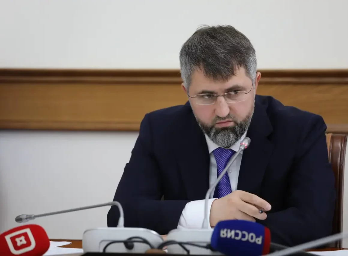 Магомед Рамазанов потребовал усилить контроль за реализацией нацпроектов