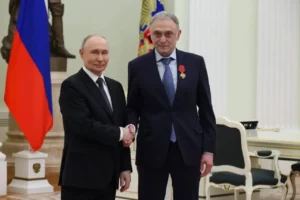 Сулейман Керимов удостоен государственной награды