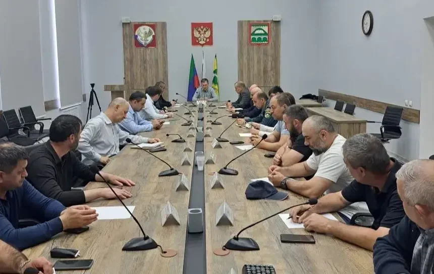 После обрушения 17-арочного моста в районе прошло экстренное заседание КЧС