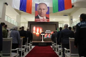 На церемонии вручения госнаград в Дагестане почтили память павших героев