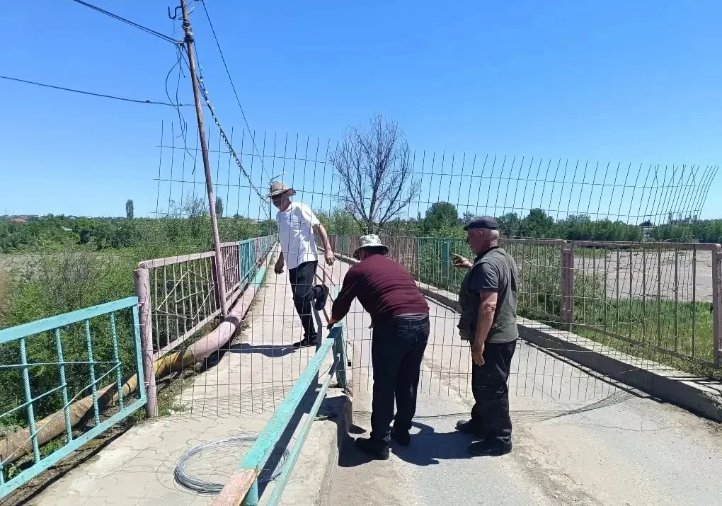 Доступ к разрушенному мосту в Касумкенте полностью ограничен