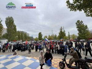Связь времён: дагестанцы почтили память героев автопробегом и возложением цветов