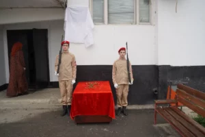В Кизилюрте готовятся открыть ещё девять мемориальных плит