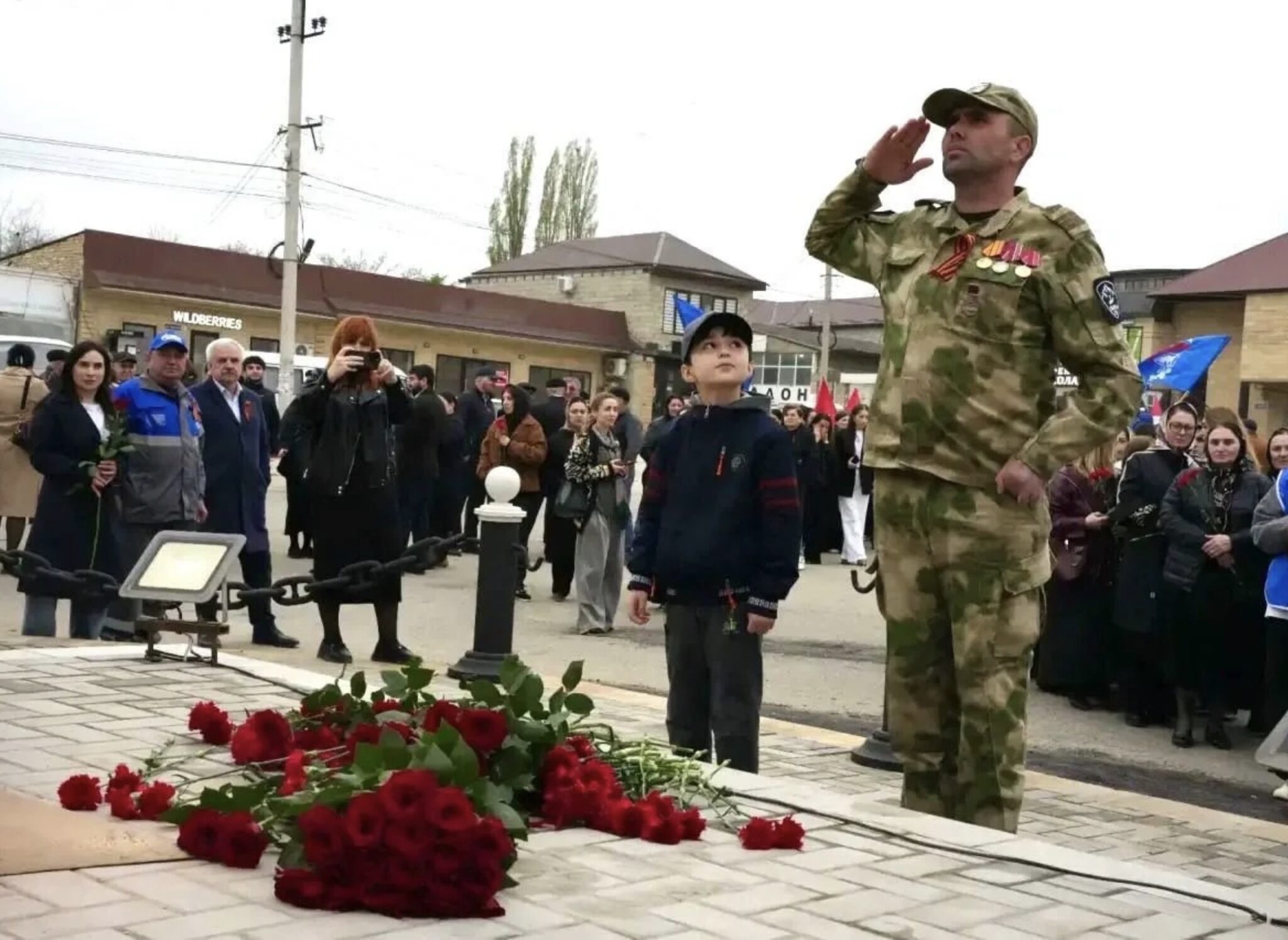 Самая южная точка памяти: в Сергокале зажгли Вечный огонь