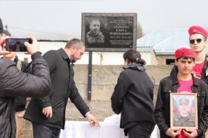 Память о героях увековечили в Докузпаринском районе