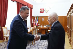 Врио главы Дагестана обсудил развитие республики с Муху Алиевым