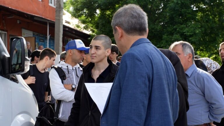 Очередную группу призывников отправили на срочную службу из Хасавюрта