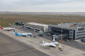 Реконструкция аэропорта Махачкалы: новая ВПП почти полностью готова