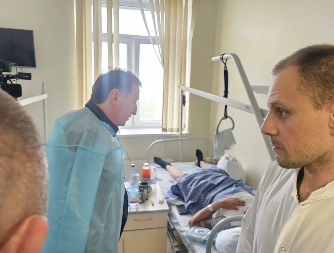 Депутаты Народного Собрания Дагестана навестили участников СВО в госпитале Ростова-на-Дону