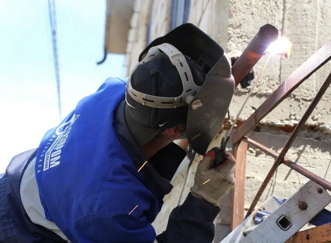 В Кировском районе Махачкалы выявили 25 незаконных подключений к газопроводу