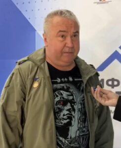 Военкор Алексей Ивлиев встретился с коллегами на форуме в Дагестане