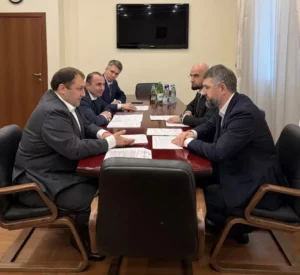 В Правительстве Дагестана обсудили совместную с Минприроды России работу по экологическим и противопаводковым проектам