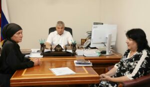 Семьи погибших защитников Родины остаются под особым вниманием властей Кизлярского района