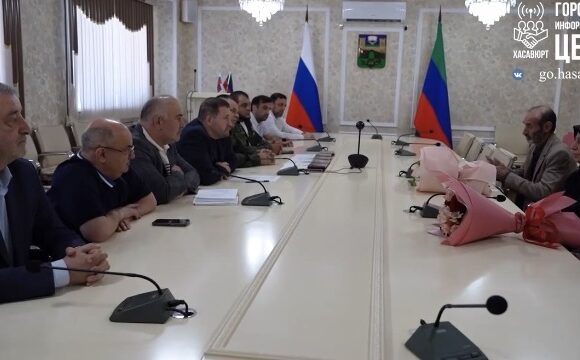 В Хасавюрте почтили память героя СВО Имамшаита Мантаева