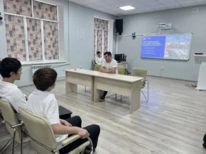 Участник СВО Иса Шахбанов встретился со студентами Технического колледжа Махачкалы