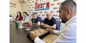 Дагестанских журналистов наградили за работу во время весенних паводков