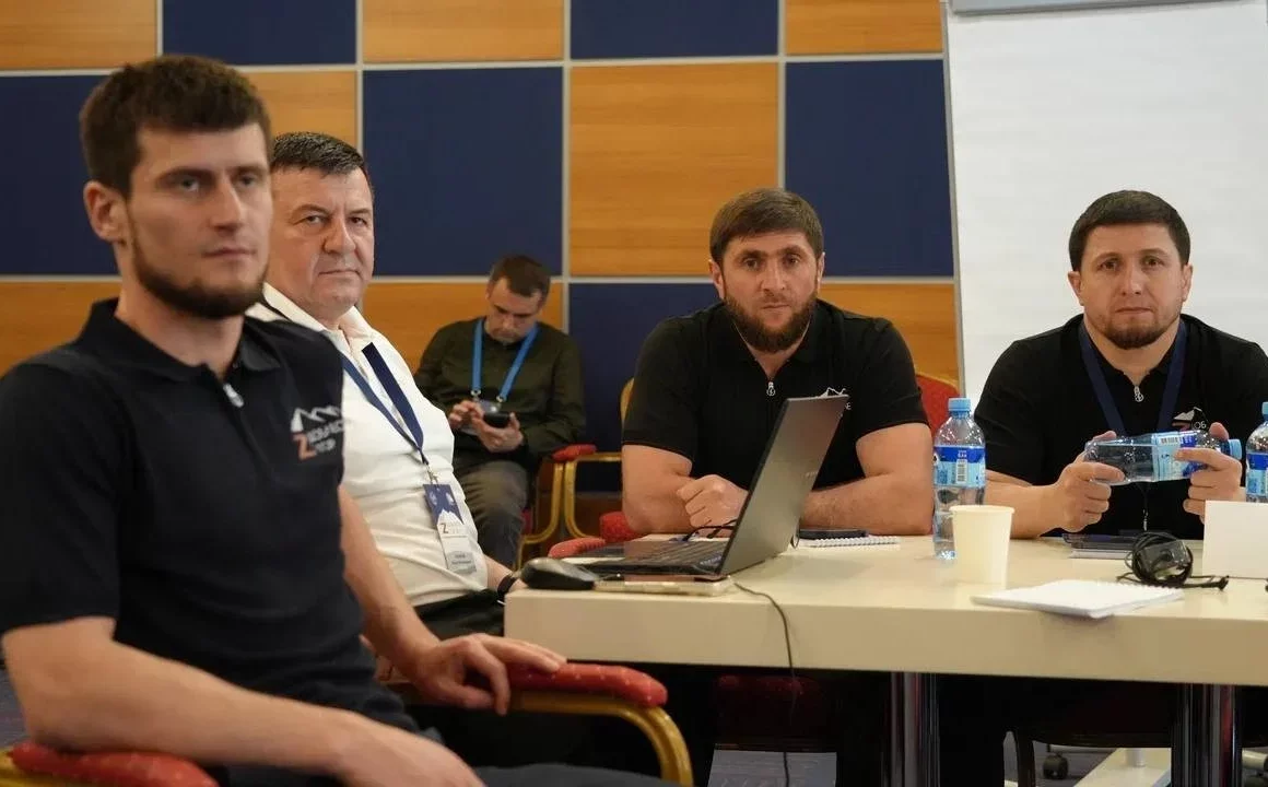 На программе «Доблесть гор» обсудили развитие технологий и значение личного присутствия в медиапространстве
