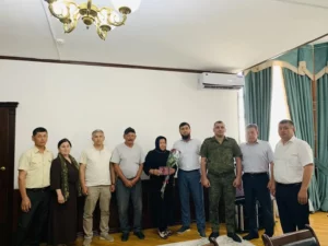 Орден Мужества посмертно передали родителям героя из Ногайского района