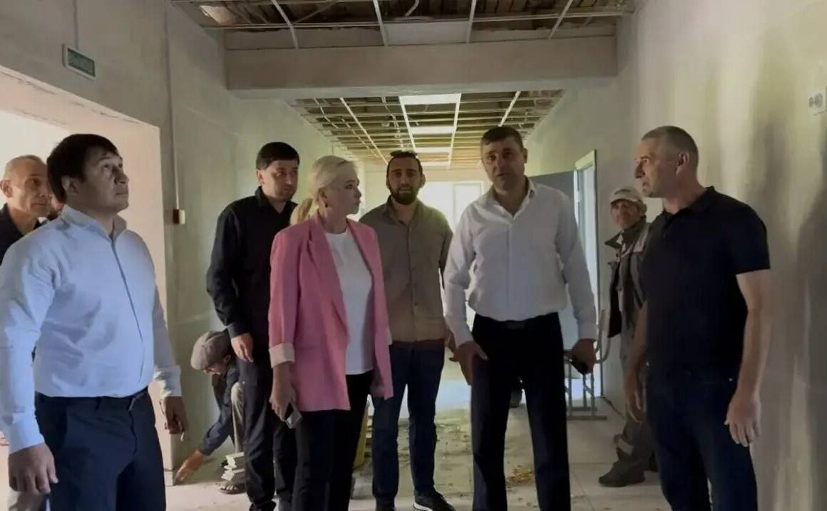 В селах Дуранги, Ишкарты и Такалай обновляют школьную инфраструктуру