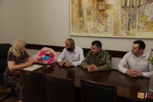 В Дагестане участнику СВО Ахмеду Кусалаеву вручили Почётную грамоту Правительства республики