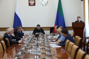 Подъездную дорогу к Махачкалинскому порту построили более чем на треть