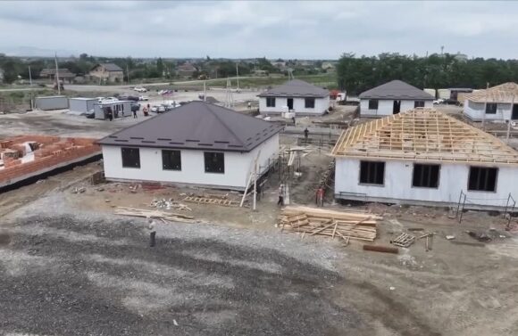 Новый микрорайон в Мамедкале готовят к сдаче: дома планируют передать жильцам в августе